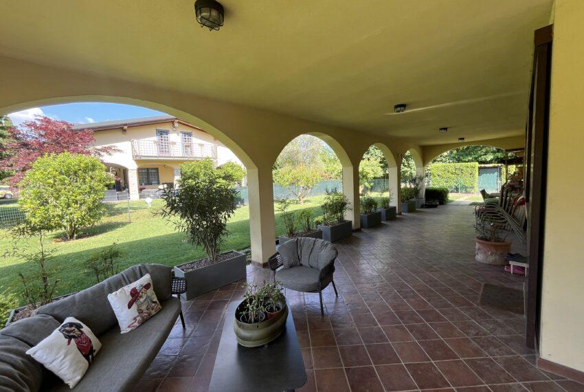 portico.4